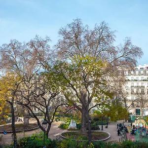 Montholon *** Paris