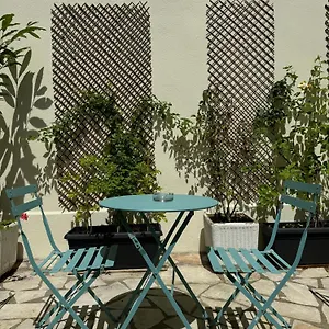 Hipotel Lilas Gambetta Париж