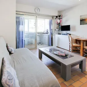 le-studio-du-mail-le-brusc-parking-prive.fr-provencehotel.com/